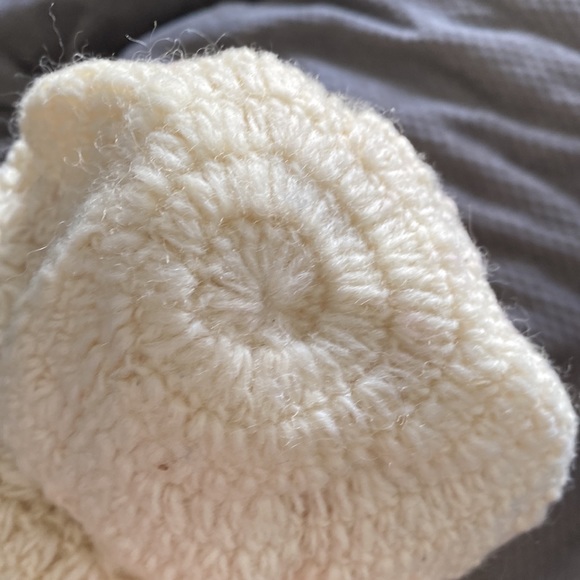 Earth Divas Cream Wool Crochet Beanie Fair Trade Made - Picture 3 of 6